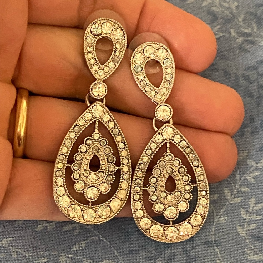 Silver Toned/Crystals Dangle Earrings